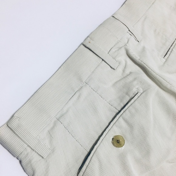 Uniqlo 10.5” blue stripe shorts - Picture 6 of 7